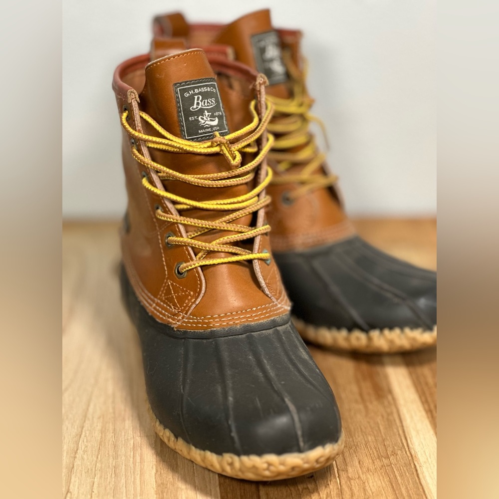 MENS DUCLAIR WATERPROOF DUCK BOOT IS Men’s Size 8